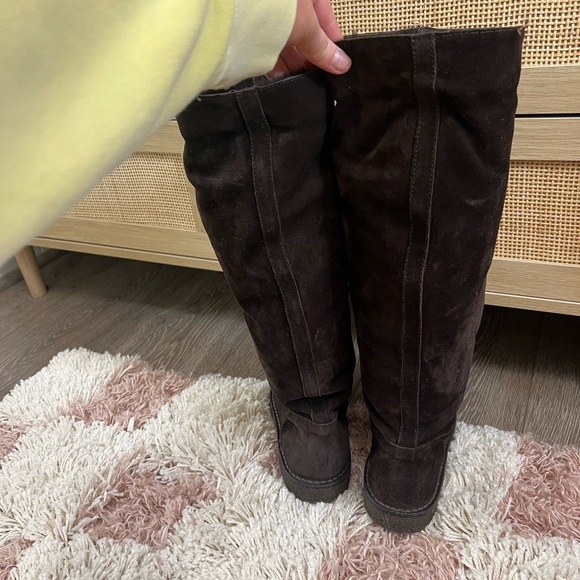Vince Brown Over the Knee Boots with Suede Finish 🤎 - Picture 7 of 10